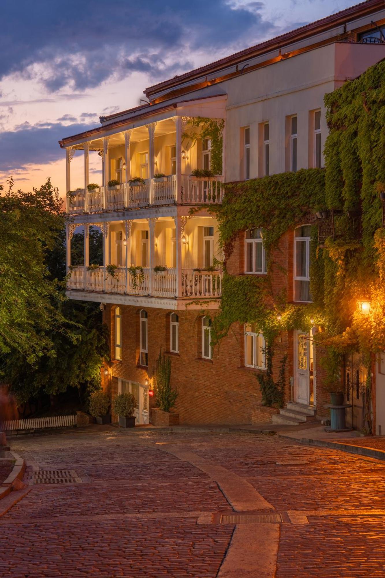 Hotel Passport Tbilisi Exterior photo